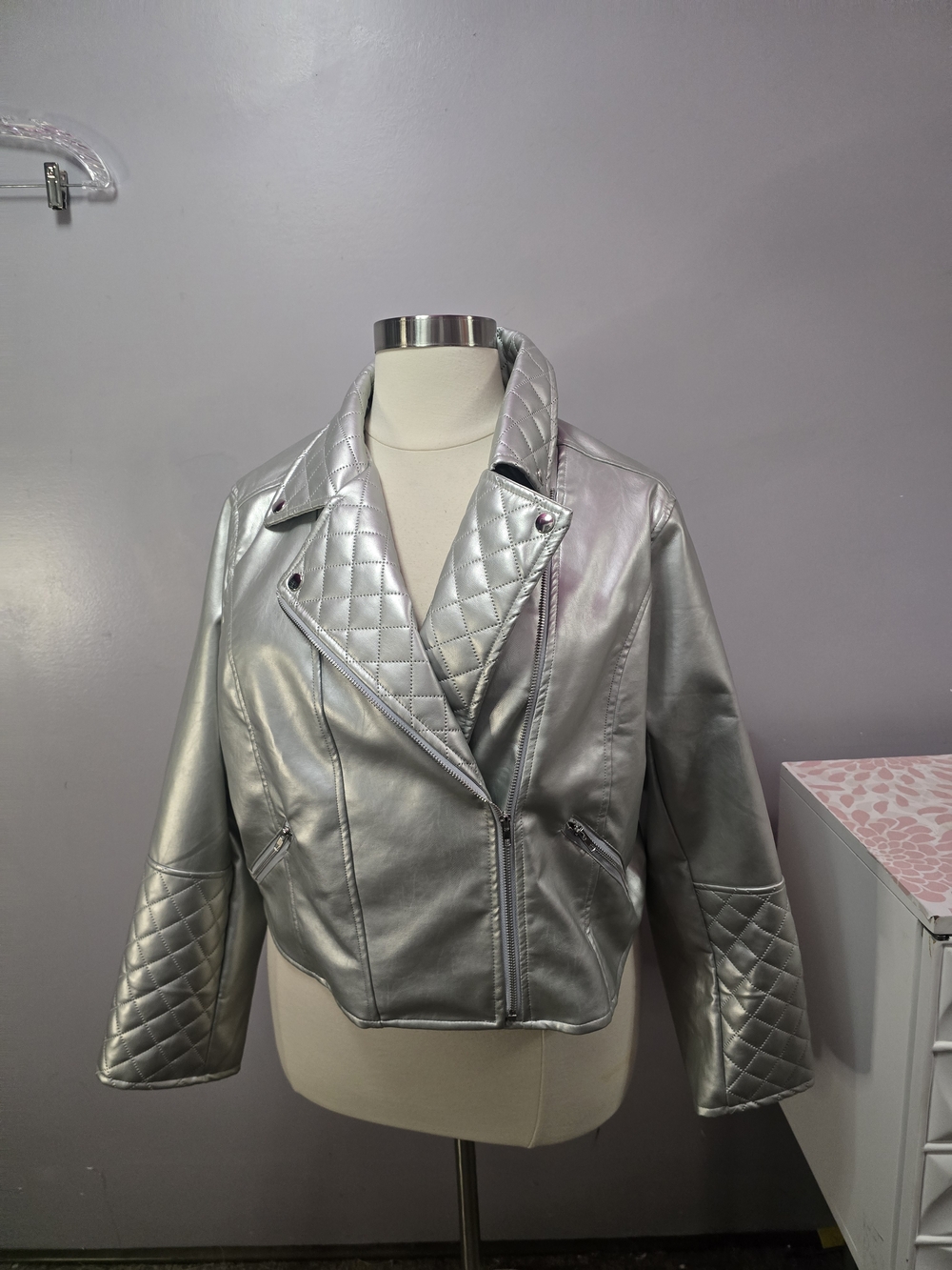 SHEIN Silver Quilted Faux-Leather Moto Jacket